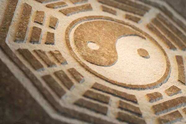 你只知“占卜”很神秘，却不知占是占、卜是卜，会占之人才是牛人