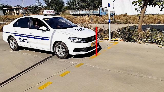 倒库找30公分最简单方法,倒库新手不会修怎么办