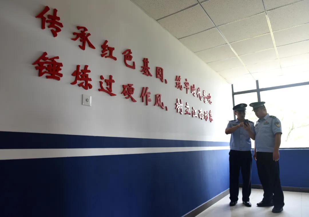 为人民办实事的警察高光时刻,民警为群众办实事典型经验材料