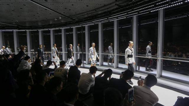 韩国服装一般从哪里拿货,韩国服装正品进货渠道