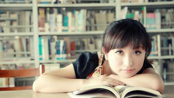 怎么和刚认识的女生促进关系,和刚认识的女孩子怎么拉近关系