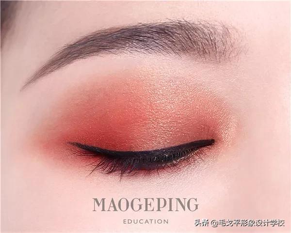 日常眼妆这样画自然清爽更耐看,日常眼妆小技巧三步轻松搞定眼妆