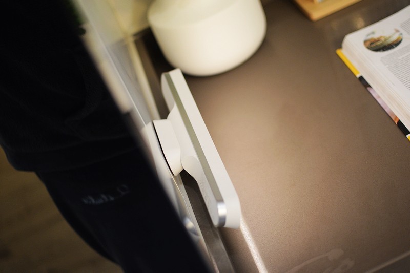 飞利浦酷毙灯吸附,智能酷毙灯可吸附