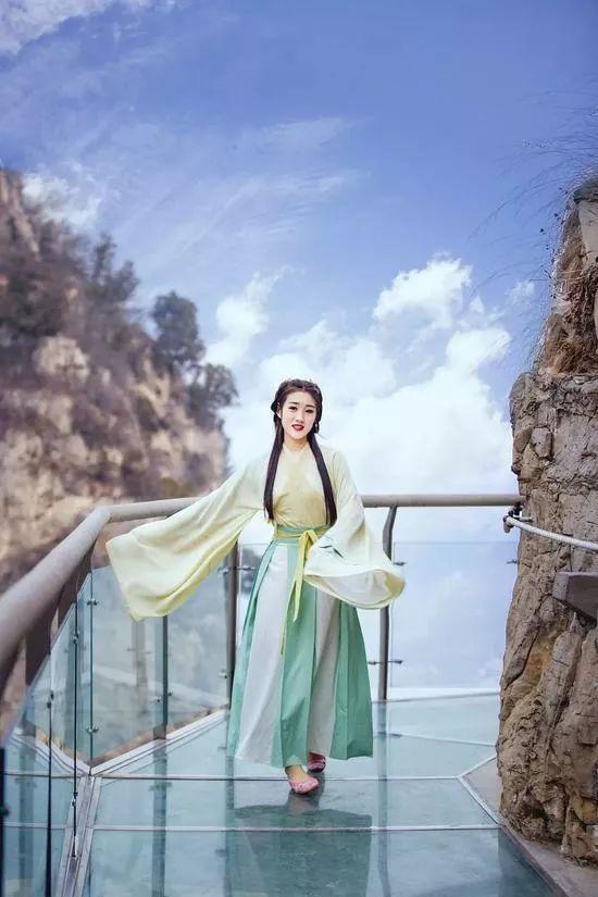 一场穿越千年的汉服旅游,五一旅行指南梦回大唐汉服