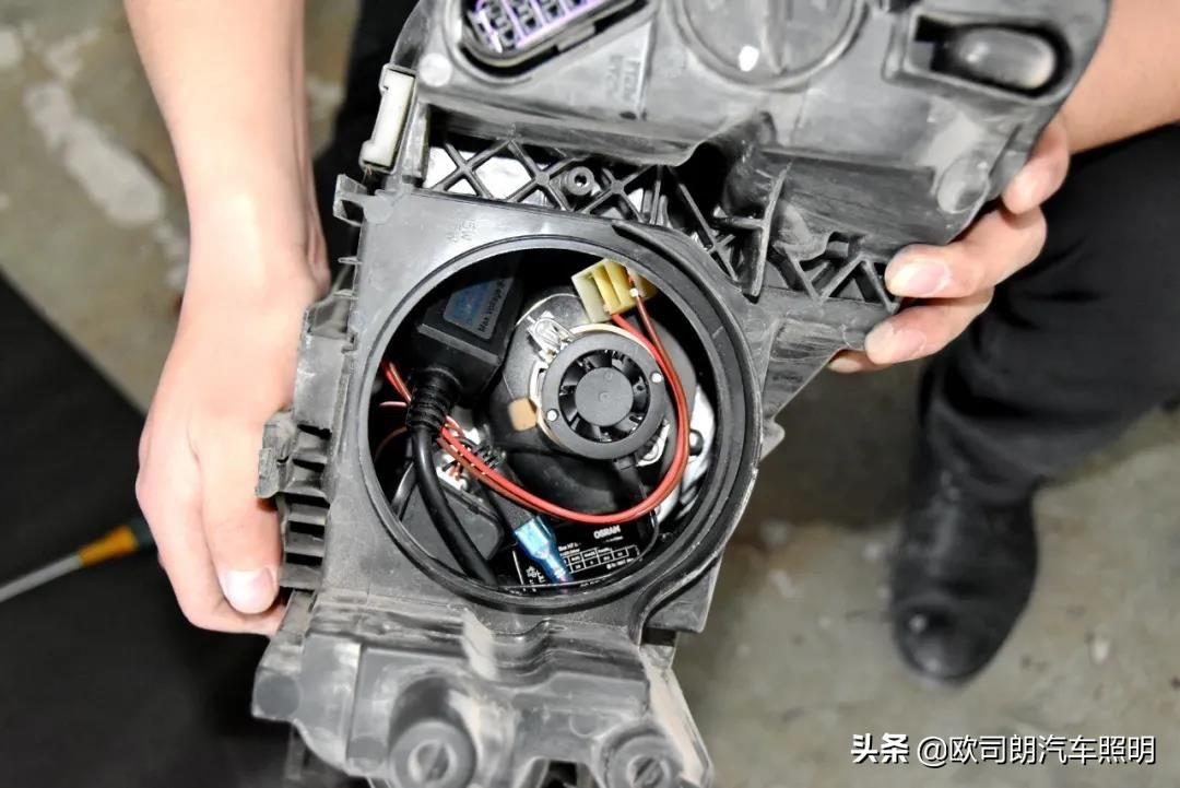 英朗更换led大灯问题,英朗卤素大灯改led大灯多少钱