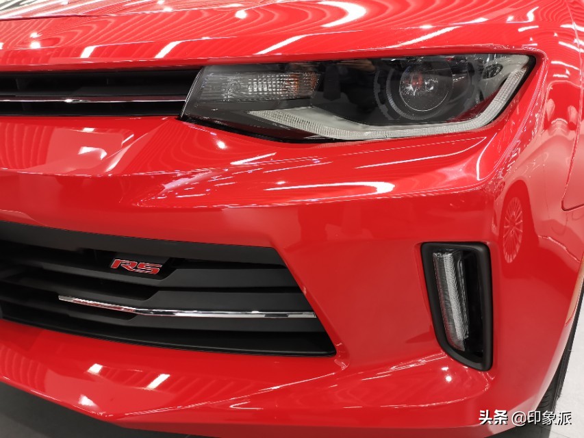 大黄蜂跑车科迈罗敞篷版高配,科迈罗大黄蜂敞篷版噪音大吗