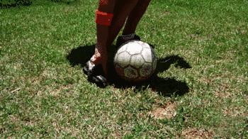 足球基本功之开大脚,足球左脚怎么练爆发力