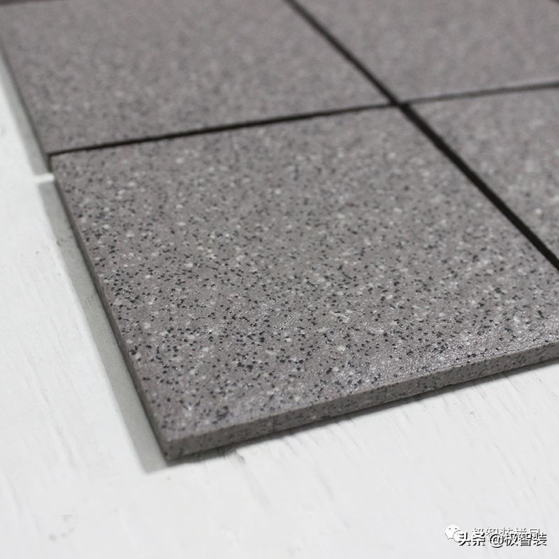 家里有老人安哪种摄像头最好,养老院老人房间内安装摄像头