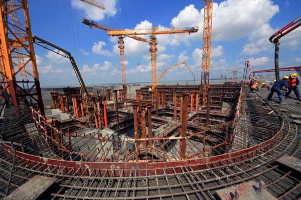 塔式起重机安装流程选择,塔式起重机基础标准化施工视频