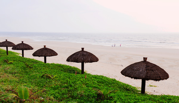 幸亏我来了再不来素材就没了,海南月亮湾的夜晚
