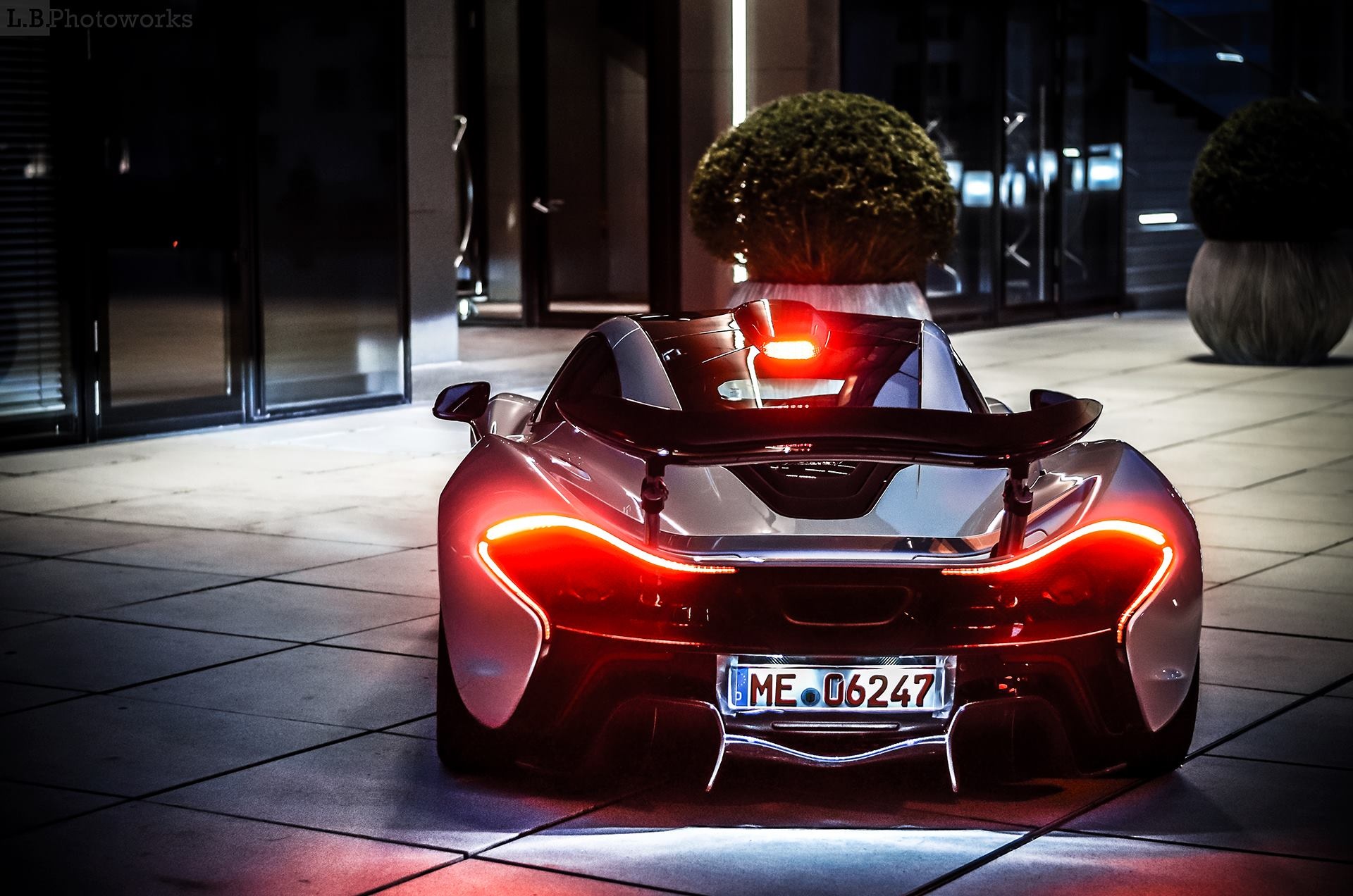 电脑壁纸夜色,电脑壁纸车夜拍