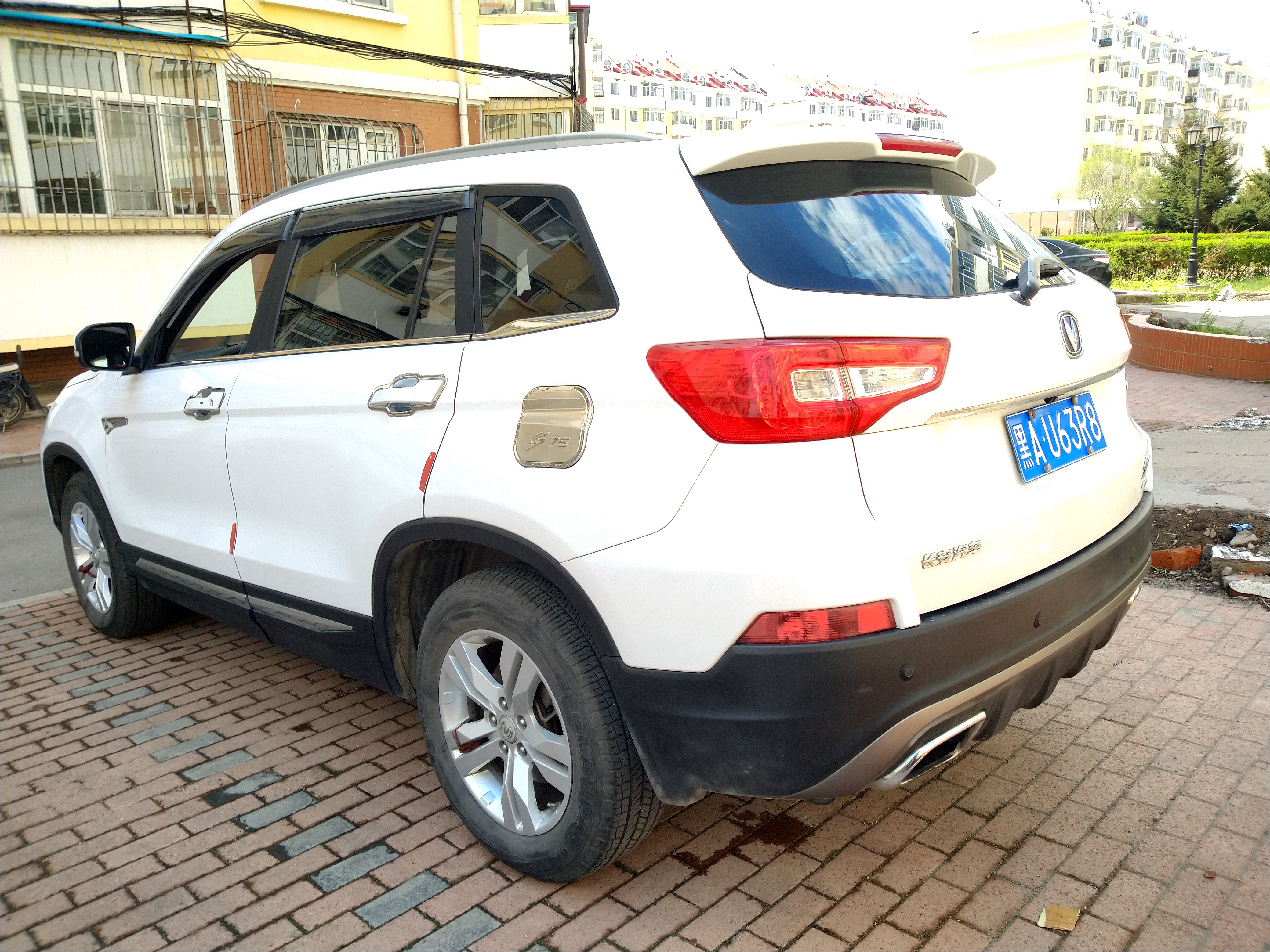 汽车漆面保养镀晶还是镀膜好,汽车漆面镀膜视频教程