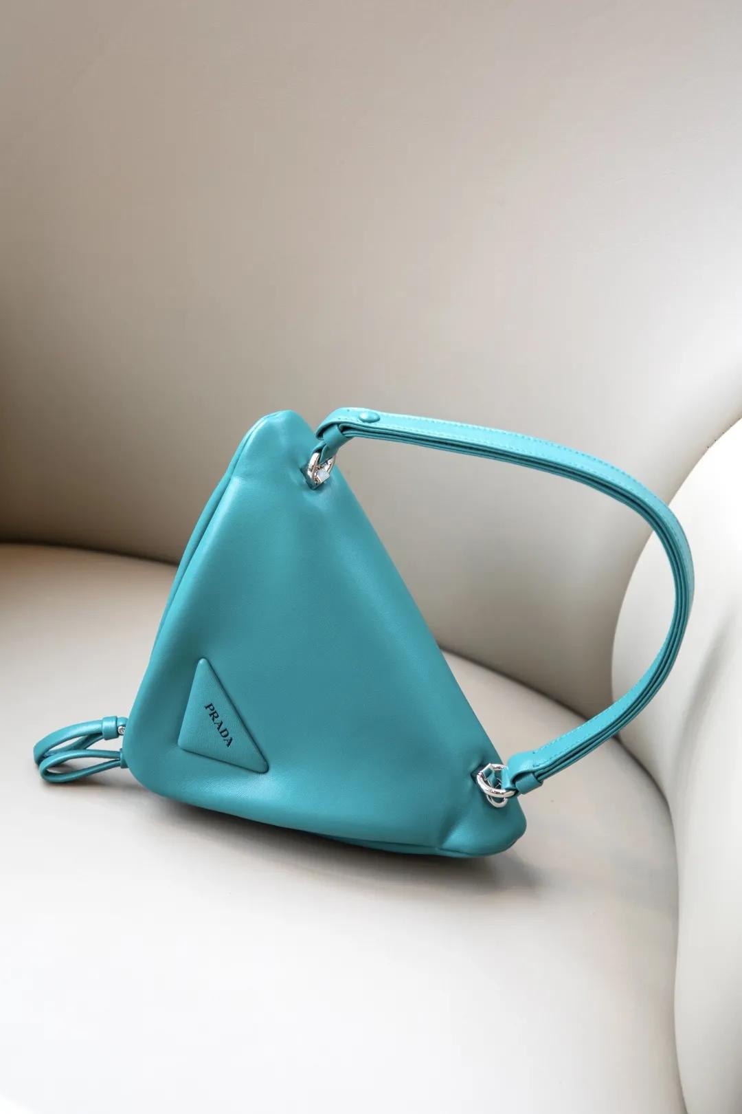 prada最新logo,prada这个品牌成功的原因