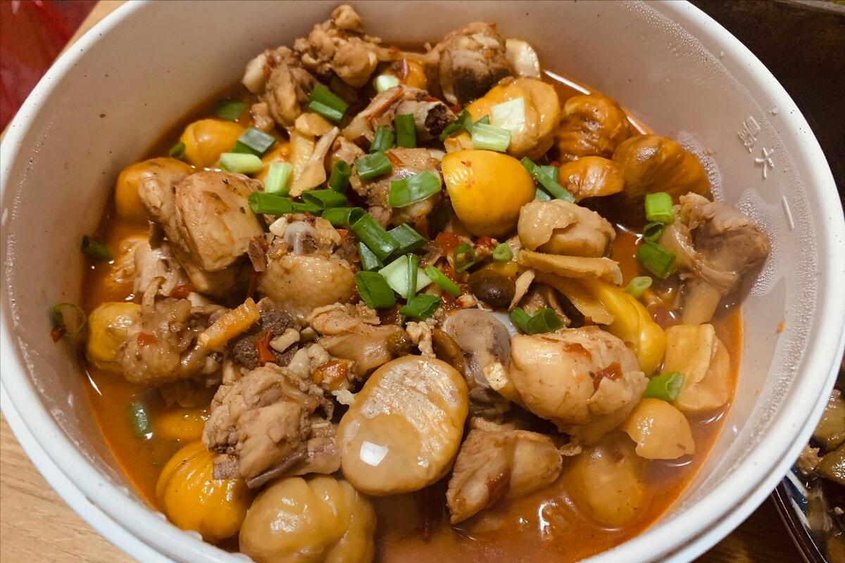 炖鸡肉时切记不要直接炖,鸡肉不用焯水怎么炖好吃又嫩呢