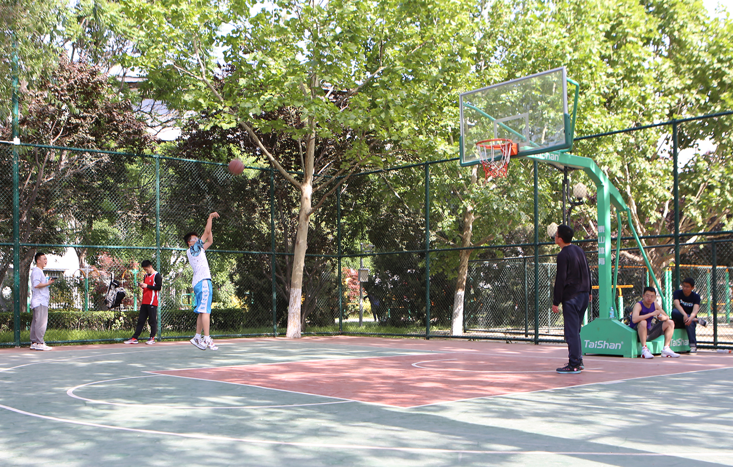 丰台附近健身中心,丰台有塑胶跑道的公园