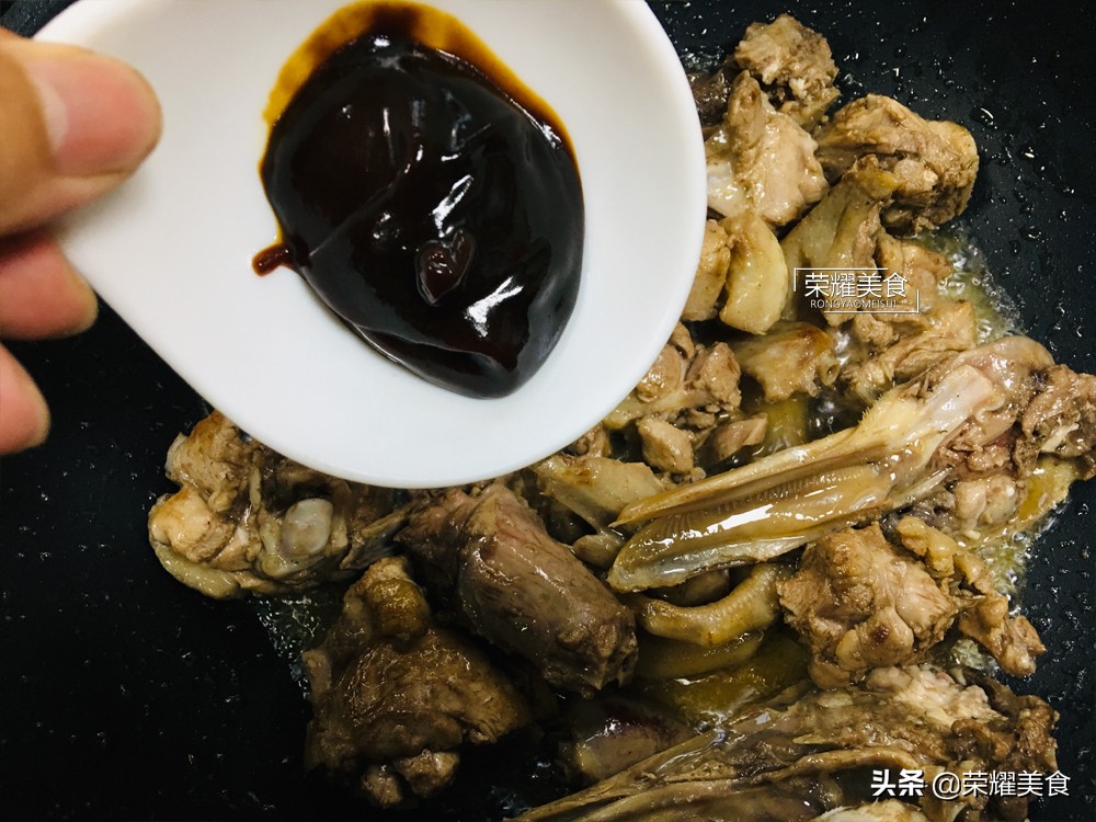 鸭做白切,怎样做白切鸭肉嫩皮脆