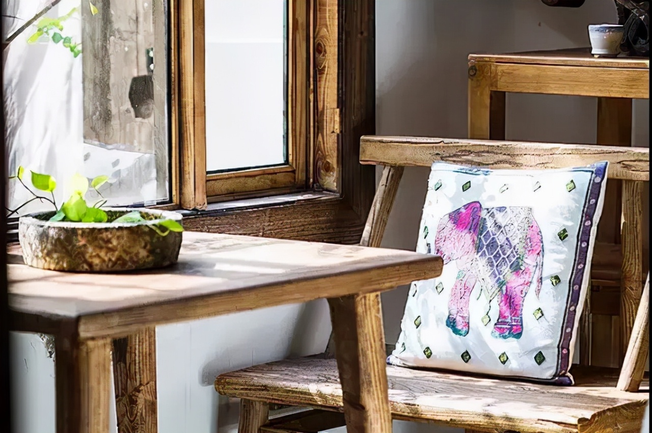 深圳大鹏古城边坐拥海岸线边的民宿，打卡百年古城丨巢里巢外