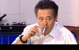 赵本山范伟18年后重回《刘老根》：相逢一抱泯恩仇