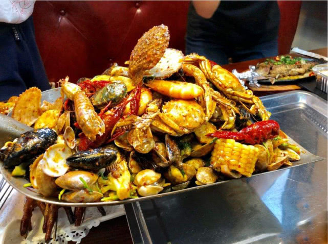 爆红全网的六大美食博主,曾经爆火的网红美食