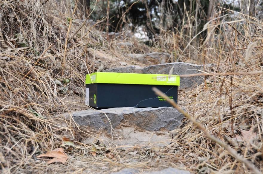 senselead跟绿巨人是一个牌子吗,绿巨人徒步鞋测评