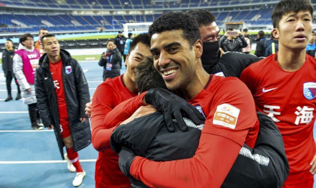 聚焦天海转让后续：“一朝天子一朝臣”，李玮锋该不该离开？