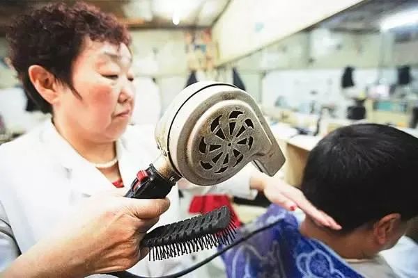 戴森吹风机高仿和真品区别,戴森吹风机有高仿的吗