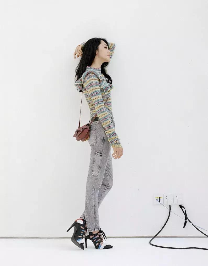 女子买名牌包,现代女孩包包排行榜