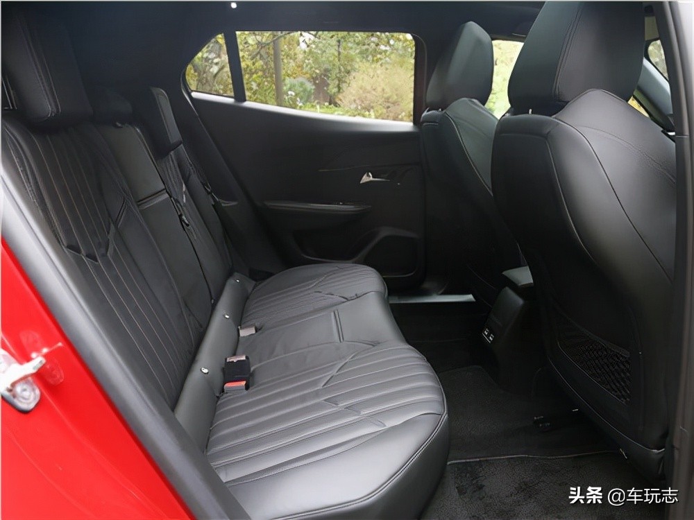 标致2008是最强小型suv,东风标致2008suv型多少钱