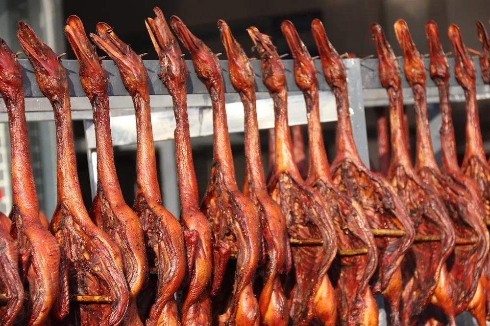 勾心勾魂啊,九尺的鸭脑壳鸭脖子鸭腿腿鸭脚脚鸭翘翘