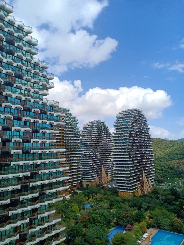 美丽之冠大树酒店,美丽之冠大树酒店距离海边多远