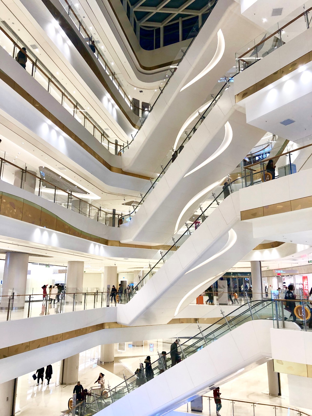 探索苏州有很多种方式，而我却选择了跟着万丽酒店去发现她的美