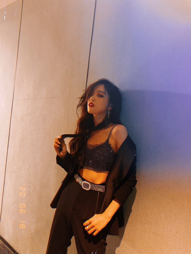 吴宣仪吓坏男艺人,吴宣仪被粉丝吓到