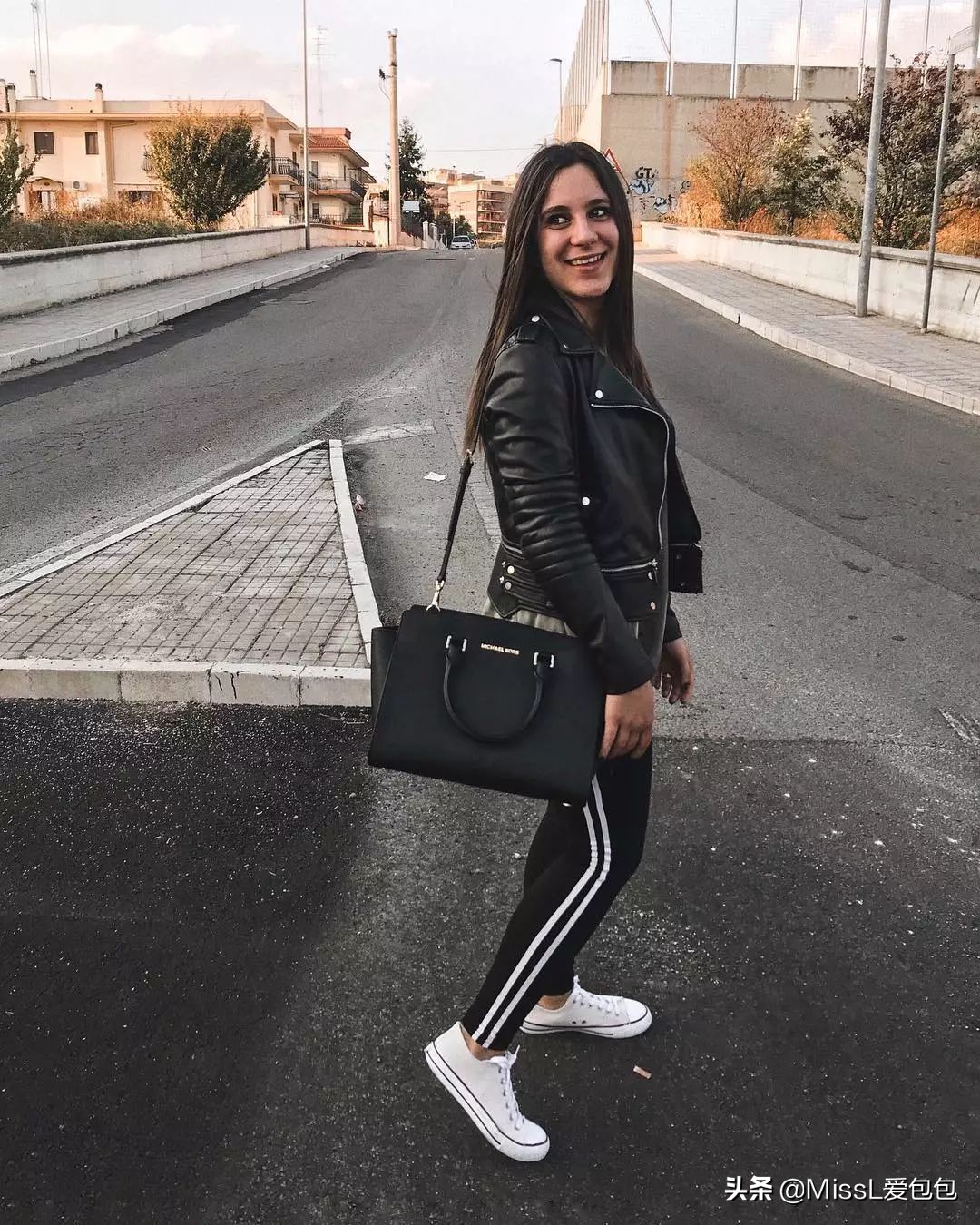 杨幂mk同款,杨幂同款mk怎么辨真假