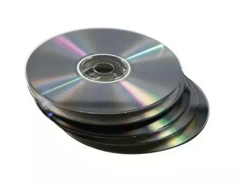 会引起车内爆炸的东西,车内发生爆炸把车炸坏了