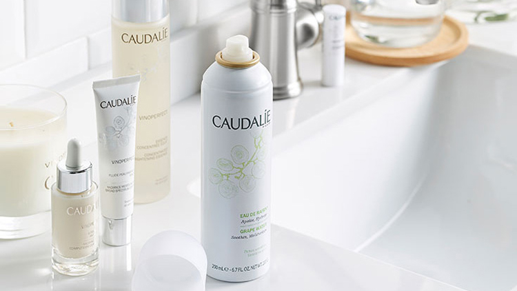 保湿喷雾治疗油性皮肤,冬季保湿补水喷雾推荐