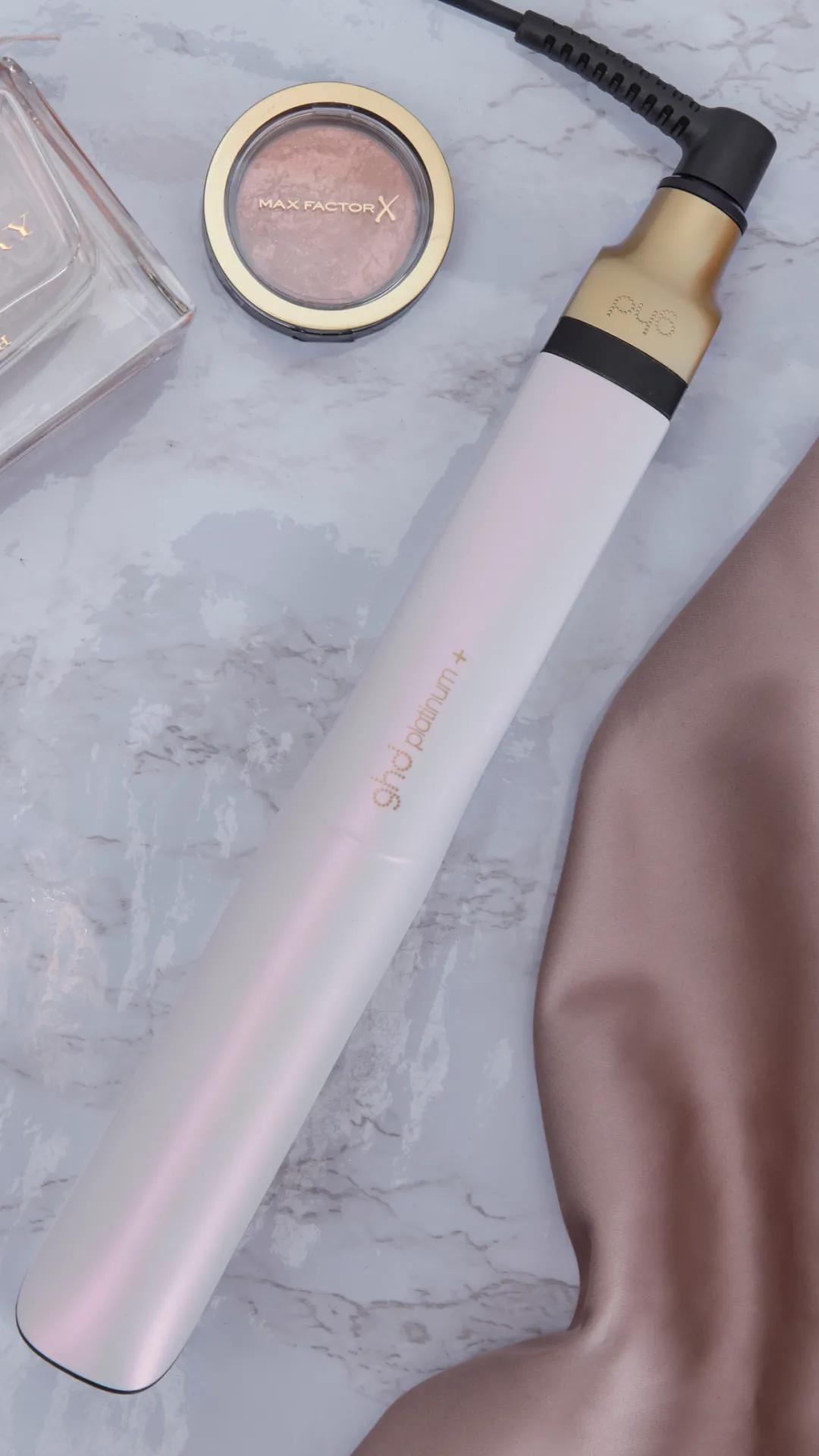 杨幂赵丽颖三个节点拉开差距,杨幂赵丽颖稳居一线