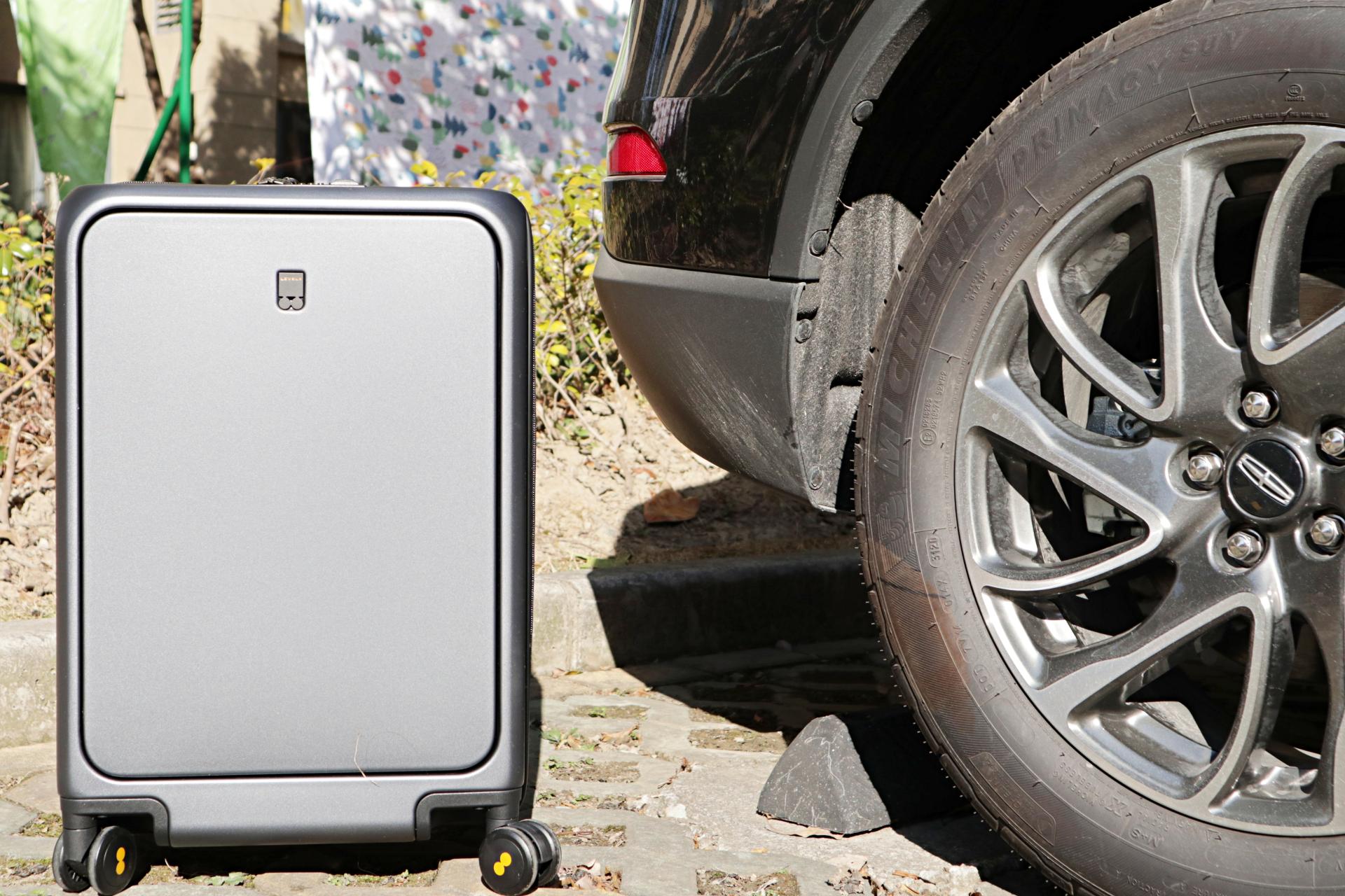 地平线8号拉杆箱视频,地平线八号行李箱能装多少