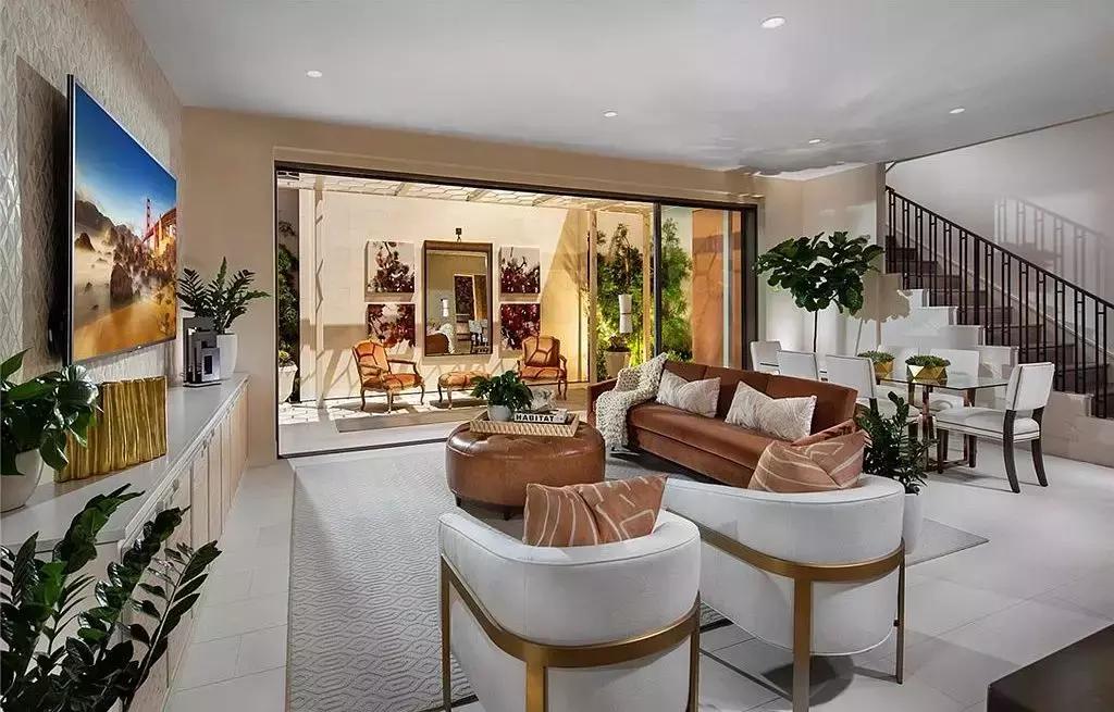 含泪剁手，说说我住尔湾光谱中心附近的物质生活