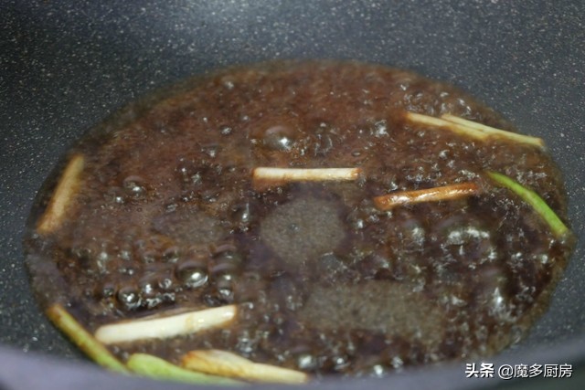 煲仔饭为什么比平常饭店好吃,在家最简单煲仔饭制作方法