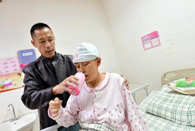 孕妈怎么喝水让胎宝宝喝到更多水,孕妈喝水