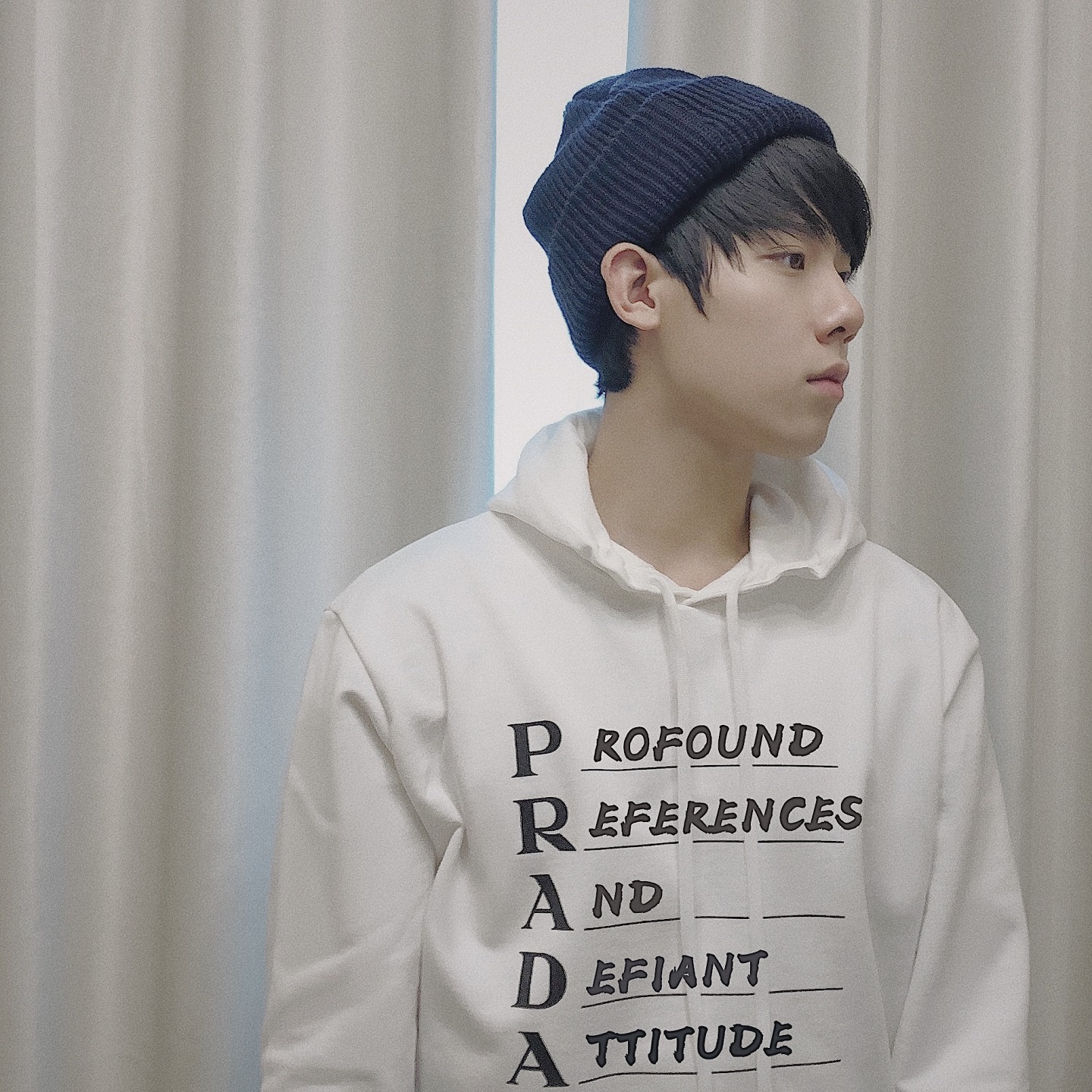 prada绿标卫衣,PRADA卫衣多少钱一件