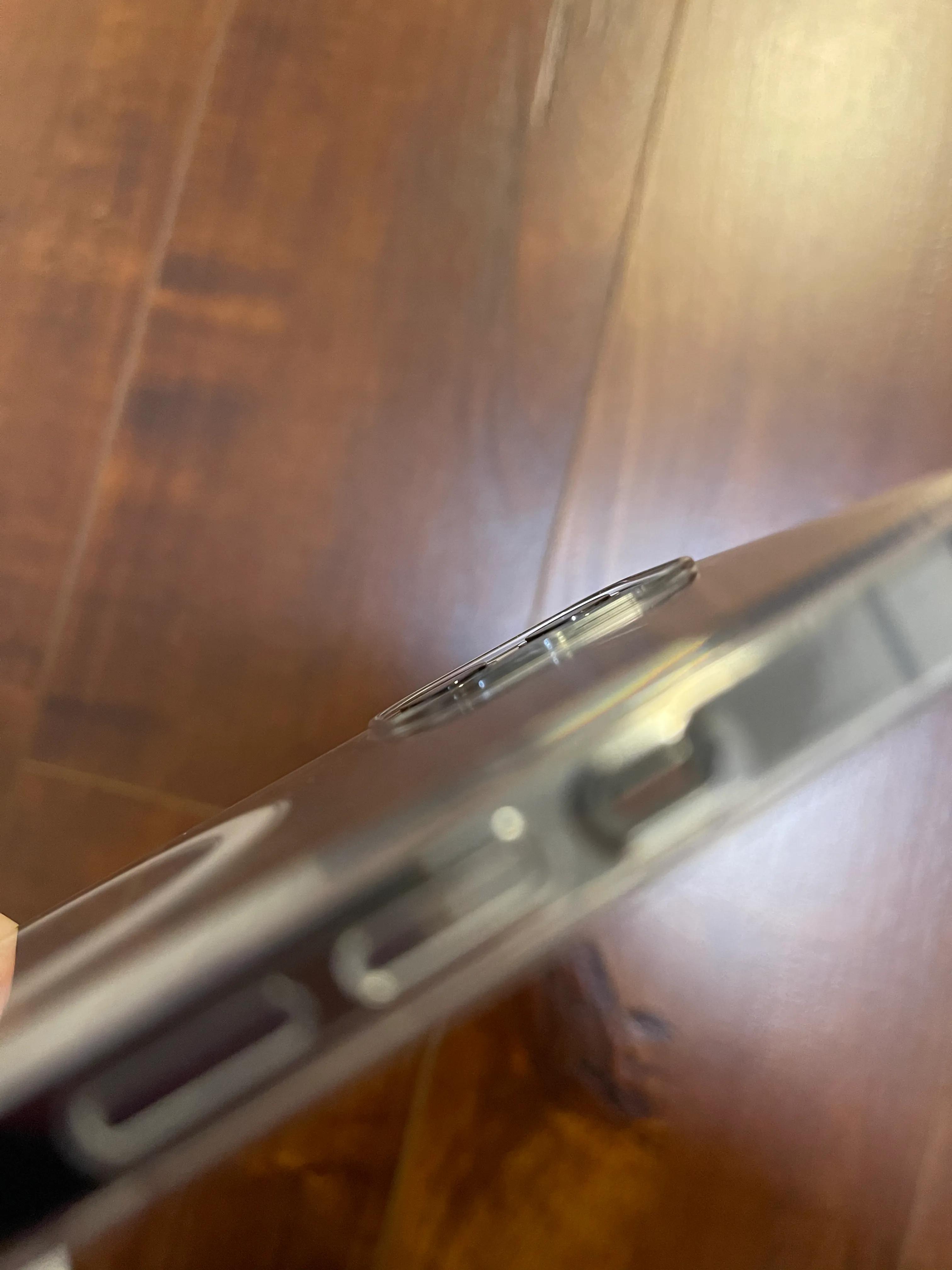 苹果13官方透明手机壳优缺点,苹果原装透明手机壳会变黄吗