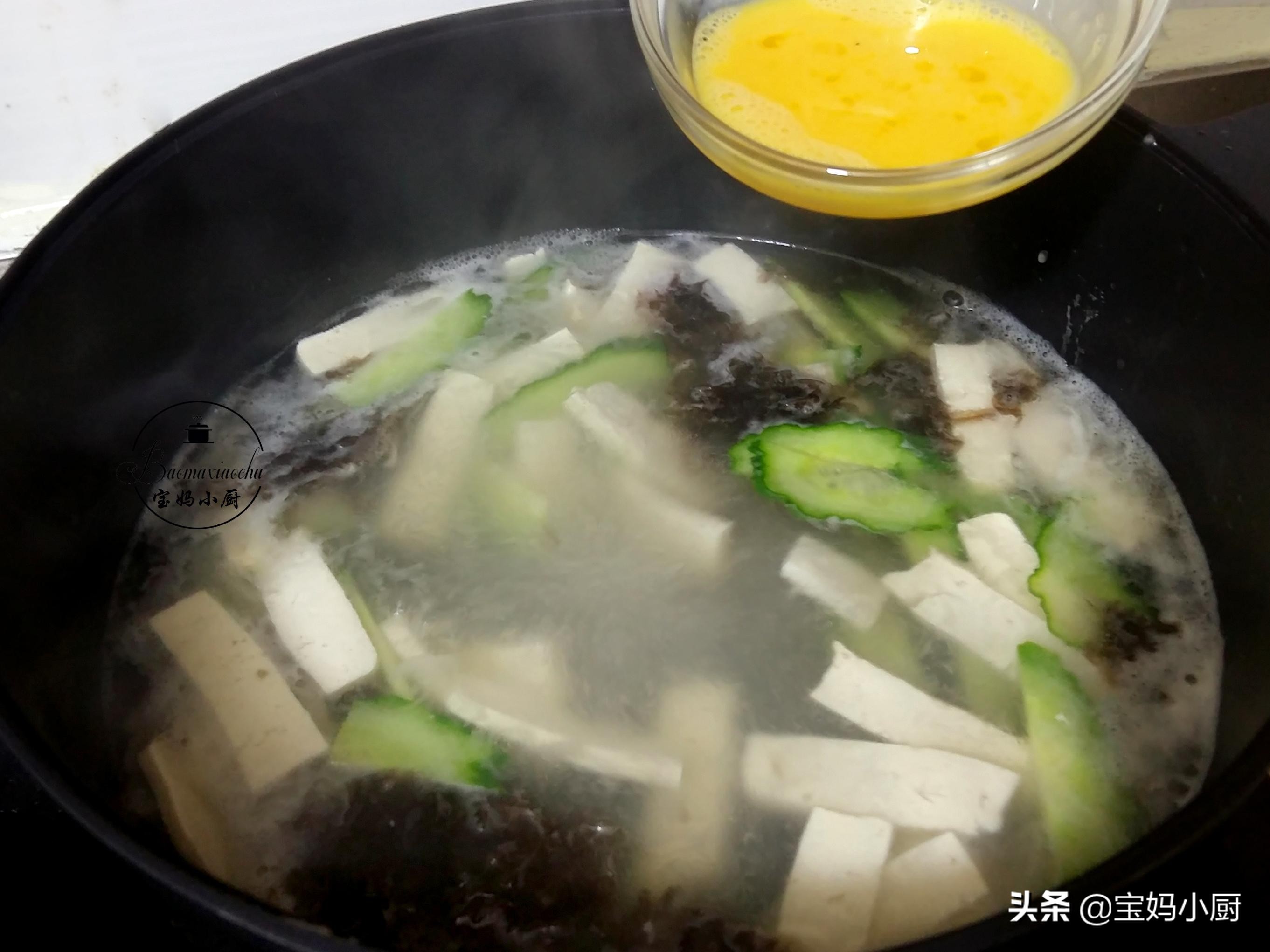 学会这样做汤汁,学会这三道汤做饭煲汤不用发愁