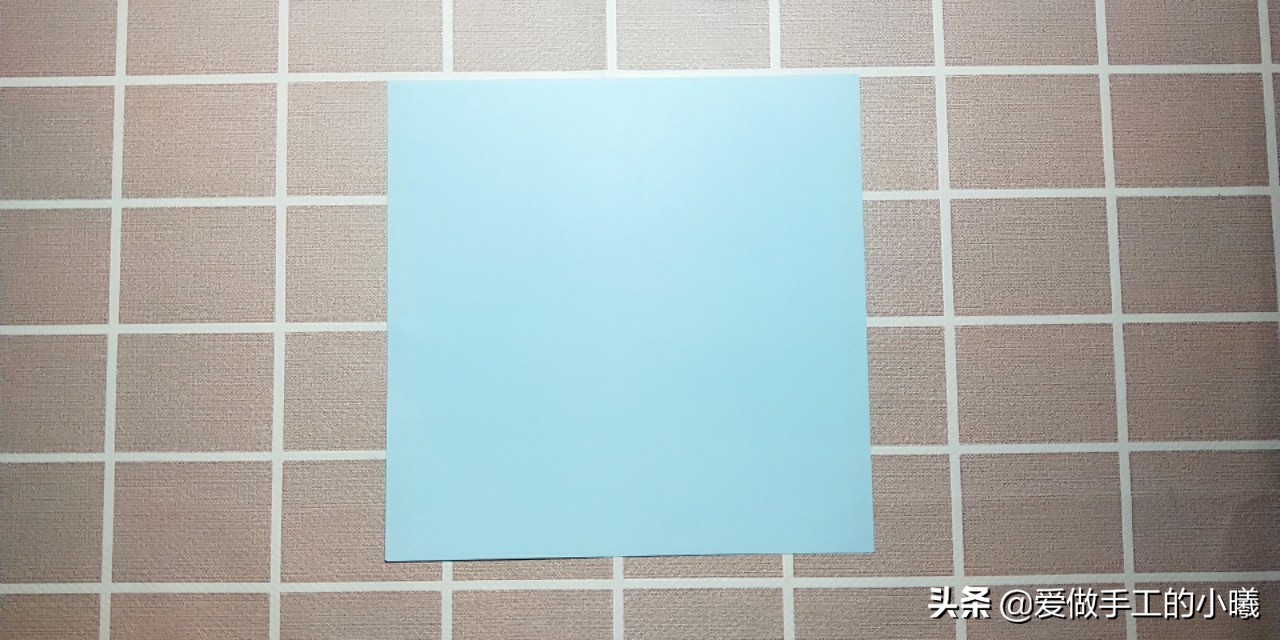 儿童折纸简单手工幼儿园蝴蝶结,蝴蝶结手工折纸超简单正方形纸