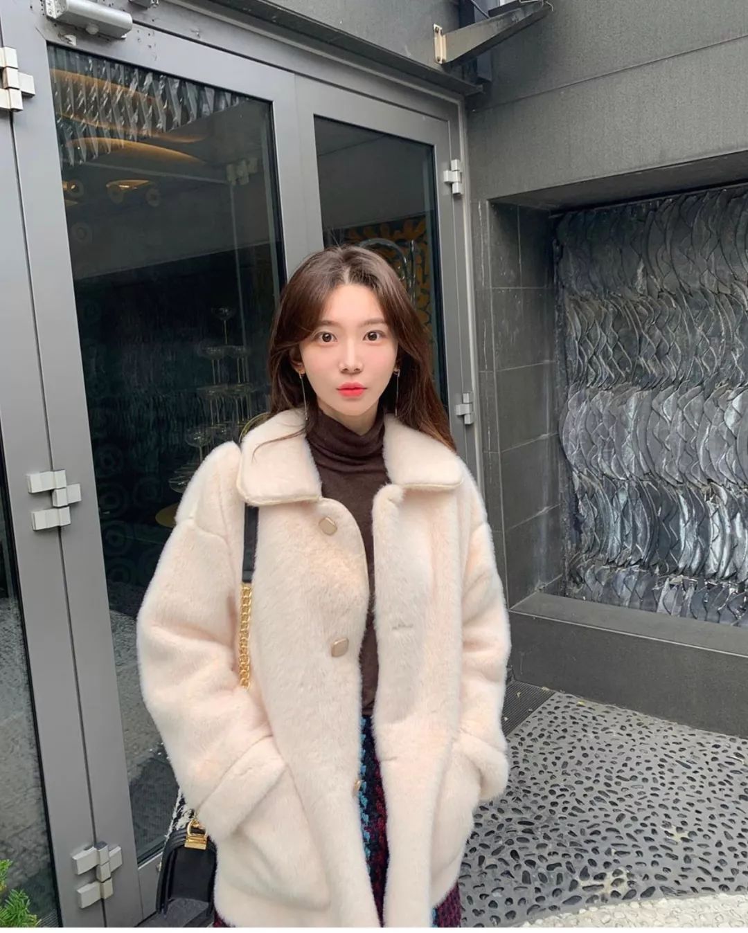 外套+小高领，时髦又保暖