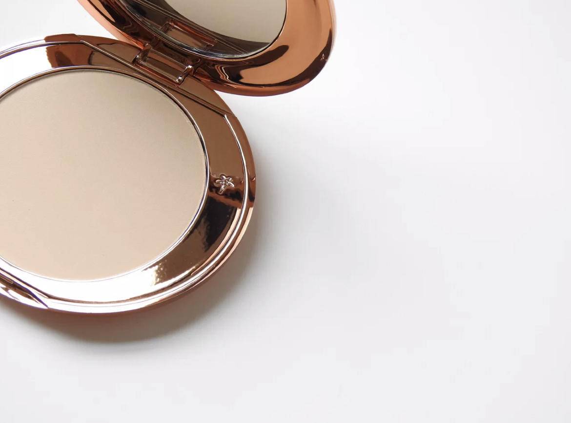 粉饼的使用方法新手,定妆遮瑕蜜粉饼怎么用