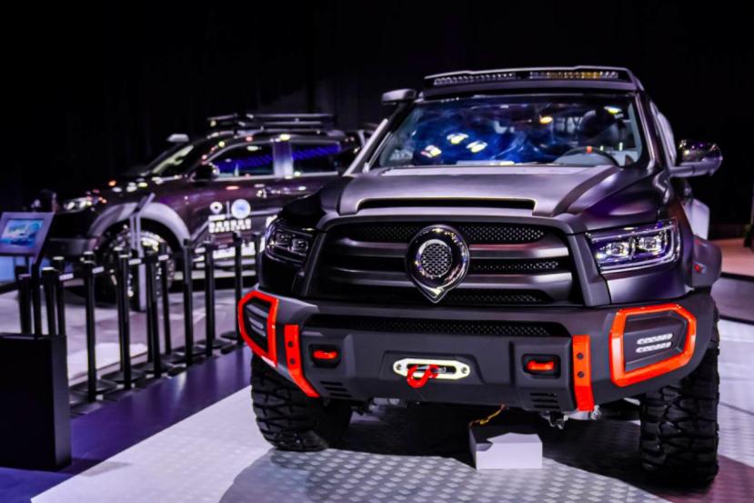 初恋撸猫遛狗开坦克向你开炮?长城汽车燃爆2020北京车展