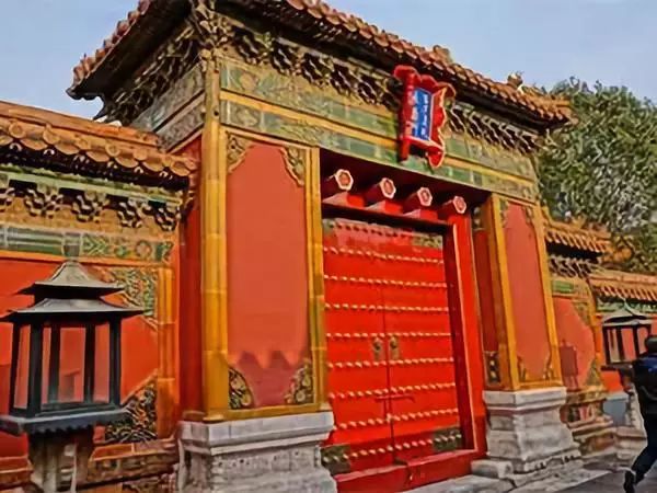 世界上现存最大最完整的木质宫殿,最豪华的宫殿是什么朝代