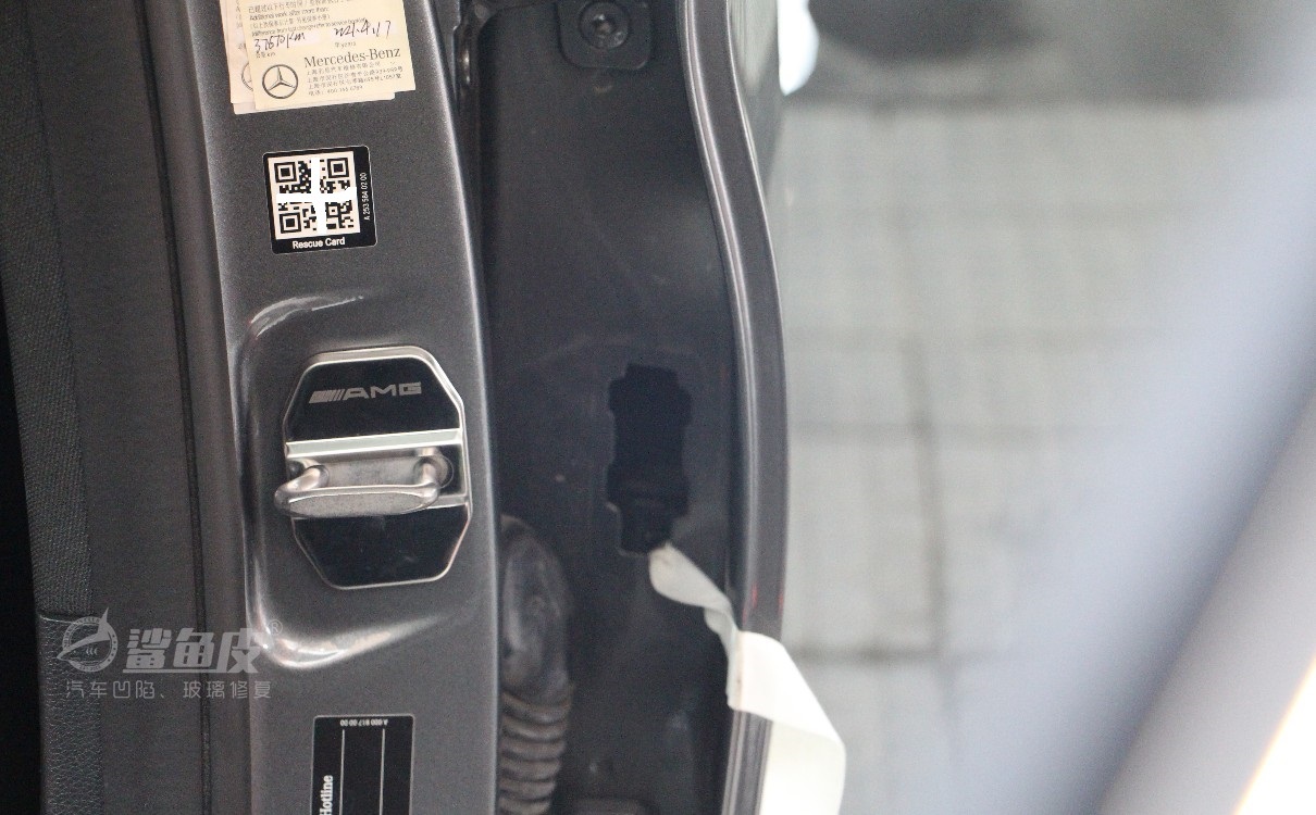 车门凹陷较严重修复多少钱,奔驰车门凹陷自己修复方法