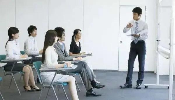 做保险怎么跟客户讲保险,保险销售有哪些误区